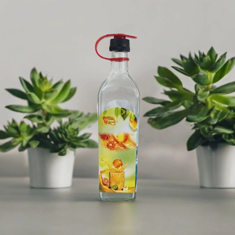 Picture of Glass Water Bottle with Lid, Clear Color, 1 Liter Capacity, Long Bottle, 1000ml-Clear