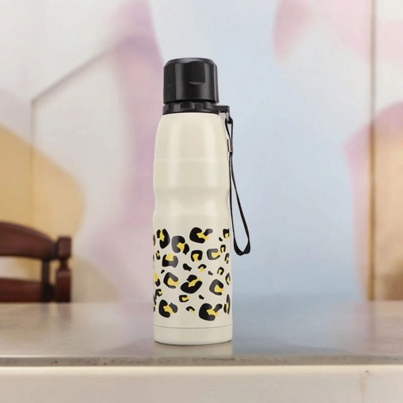 Picture of Travel Cup Thermal Bottle, Stainless Steel Vacuum Tumbler for Coffee Tea, 800ml Thermo-Becher (White)-White