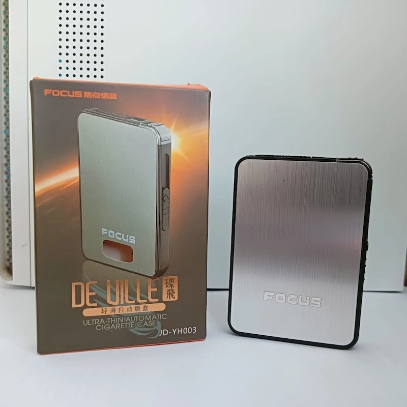 Picture of 1 pcs silver color FOCUS JD-YH003 -De-Ville-Ultra-thin-Automatic-Ejection-Cigarette-Case-Lighter-Silver