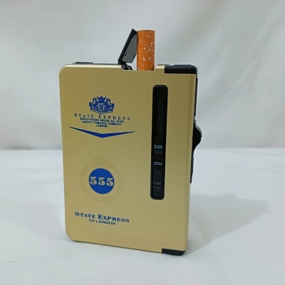 Picture of 1 pcs 555 Gas Lighter Inside Cigaarette Box Case Cigaarette Holder Automatic Storage Box golden stat express-Gold