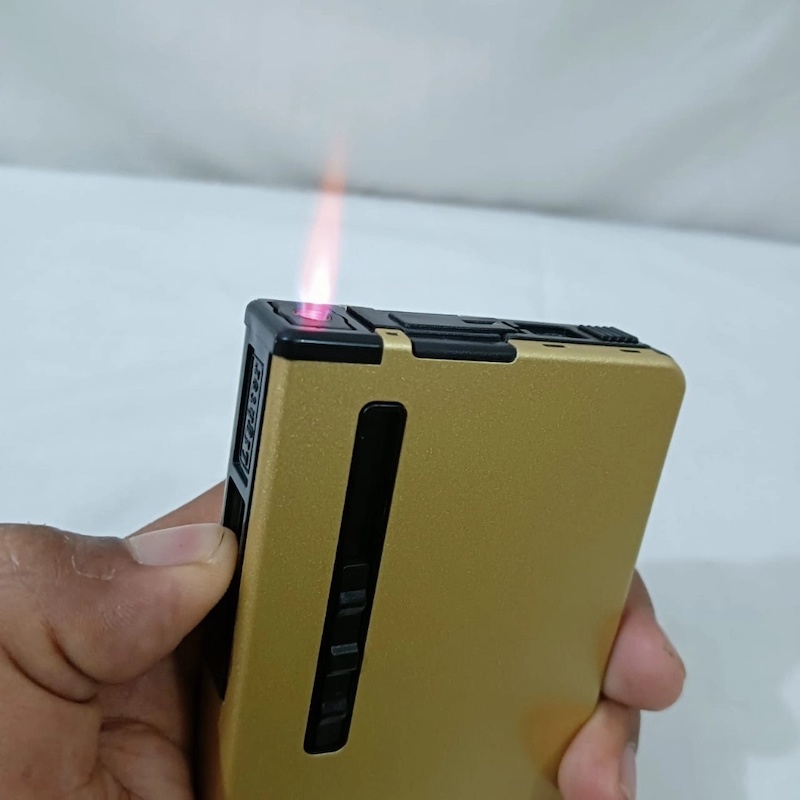 Picture of 1 pcs 555 Gas Lighter Inside Cigaarette Box Case Cigaarette Holder Automatic Storage Box golden stat express-Gold