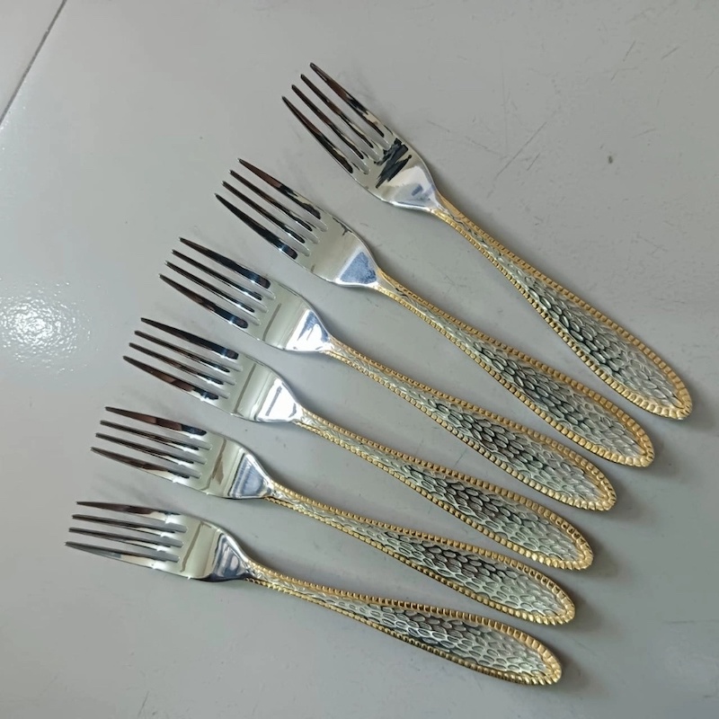 Picture of 6 pcs golden and silver colour mix fork spoon non magnet Stainless Steel fork spoon 6 pcs fork spoon Small Fruit spoon Stainless Steel Moon Cake fork spoon Set For home and Restaurant-Silver