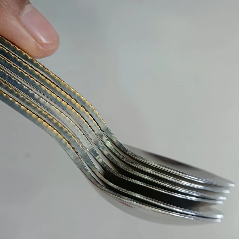 Picture of 6 pcs golden and silver colour mix tea spoon non magnet Stainless Steel tea spoon 6 pcs tea spoon Small Fruit spoon Stainless Steel Moon Cake tea spoon Set For home and Restaurant-Silver