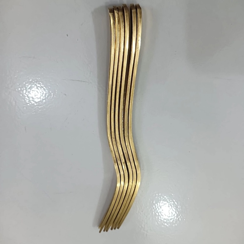Picture of 6 pcs golden colour Stainless Steel Dessert Cake Western Fork Small Fruit Fork Stainless Steel Moon Cake Fork Set For Restaurant-Gold