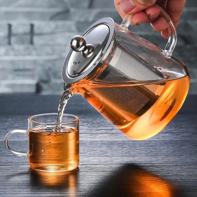Picture of Glass Teapot, 750ml Glass Kettle Thickened Heat Resistant Clear Ergonomic Handle with Removable Stainless Steel Infuser for Blooming Tea Loose Leaf Tea-Clear
