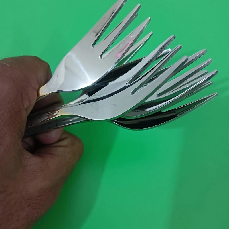 Picture of AYD 6 pcs stainless steel Fork spoon golden design Magnet free fork spoon for Tableware-Silver