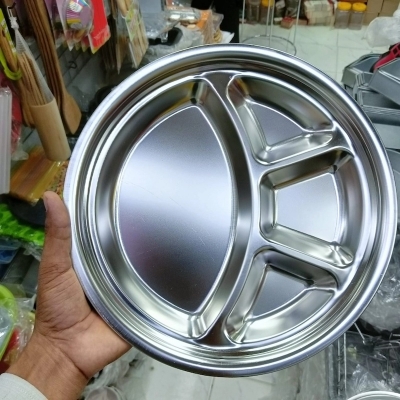 Picture of 1 pcs 4 compartment round food tray for School Canteen or home Stainless steel non magnet Food try plate 26cm-Silver