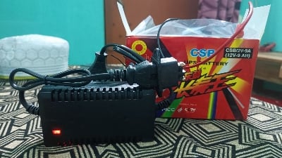 Picture of 12 Volt battery charger /spray machine  charger /12 volt 4 To 18 Ah battery charger Auto-cut