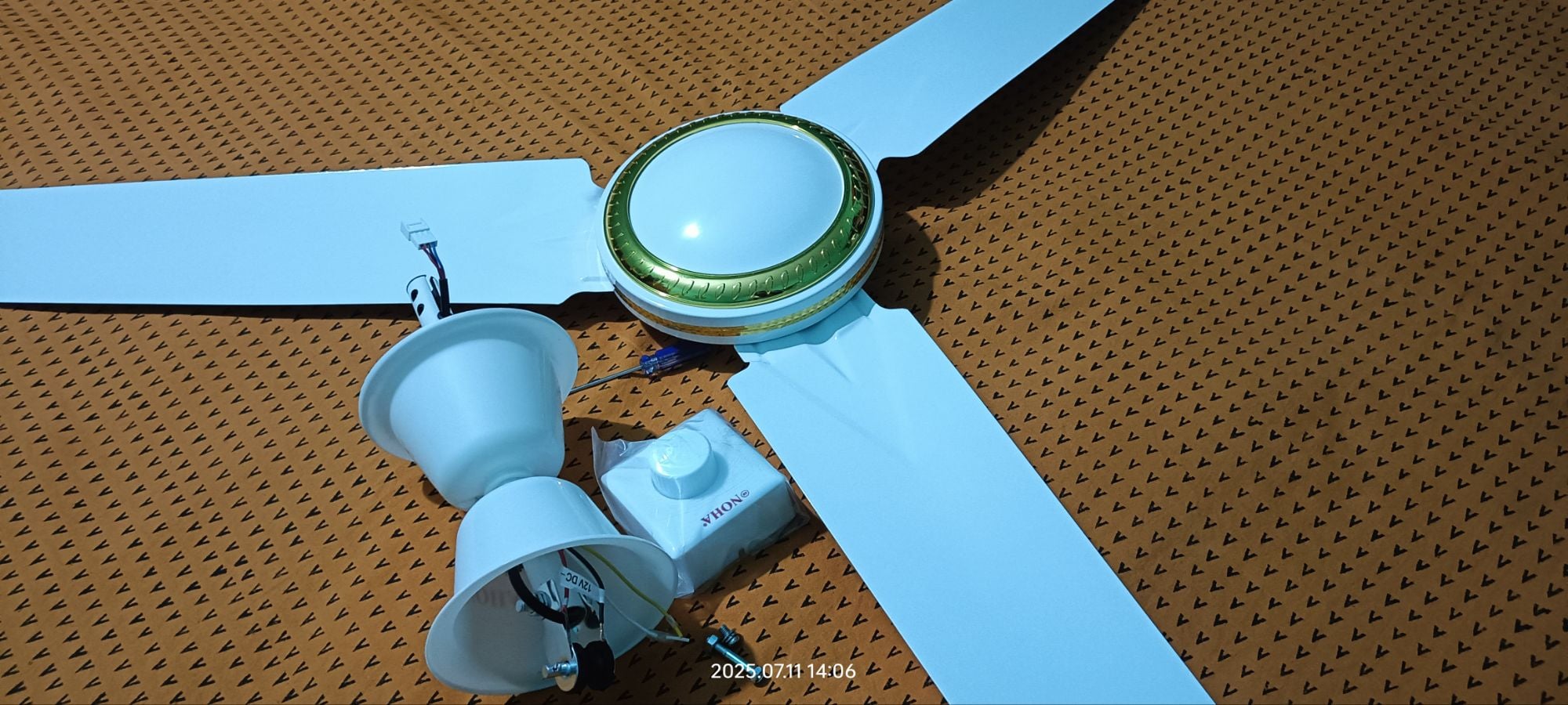 Picture of Noha Solar DC 56" Ceiling Fan, High Speed 320 RPM, 10W, Premium Design, Energy Saving Off White