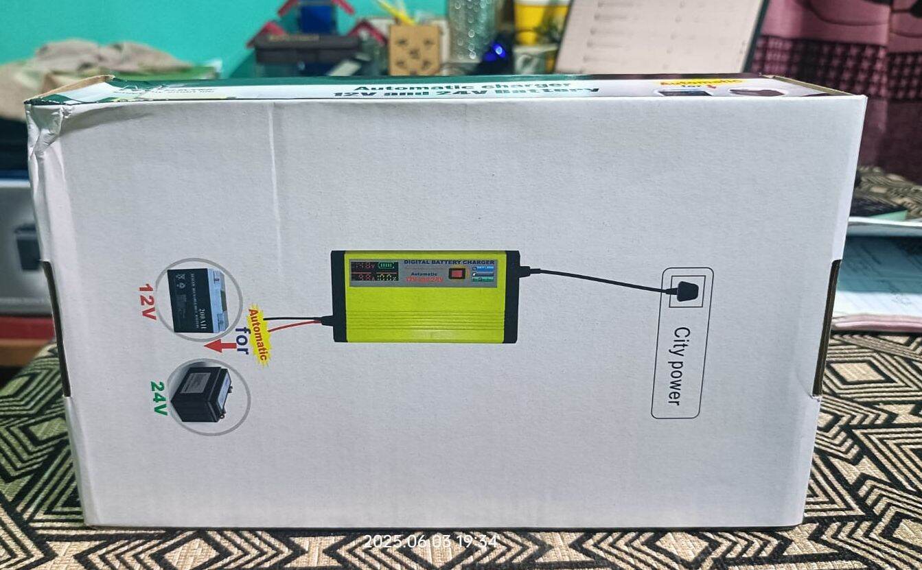Picture of 12V/24V Auto Conversion Battery Charger | 20A Digital Charger | Drycell, Water & Gel Battery Compatible | 20Ah–300Ah Capacity Charger
