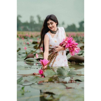 Picture of Afsan Print Exclusive Cotton Saree for Women-White