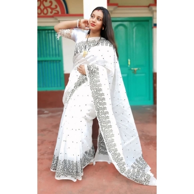 Picture of New Treandy Collection Vairal afsan print saree for women-White