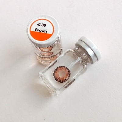 Picture of Freshlook Brown Contact Lens