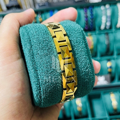 Picture of Modern Ceramic Bracelet for Men