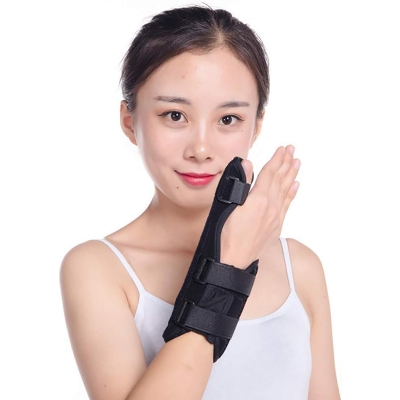 Picture of Thumb and Wrist Splint, Thumb Wrist Support Brace Adjustable Wrist Splint for Carpal Tunnel Light Ash