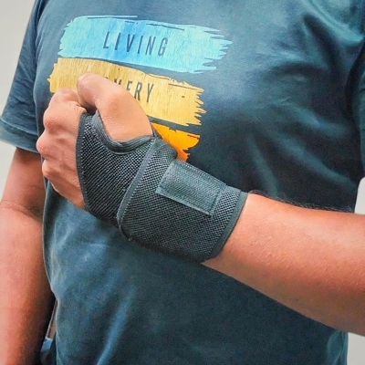 Picture of Thumb & Wrist Support Wrap Brace Binder Stabilizer for Men & Women Gym Workout Sports Hand Injuries Warmer Band, Pain Relief, Arthritis, Tendonitis, Supporter Grey