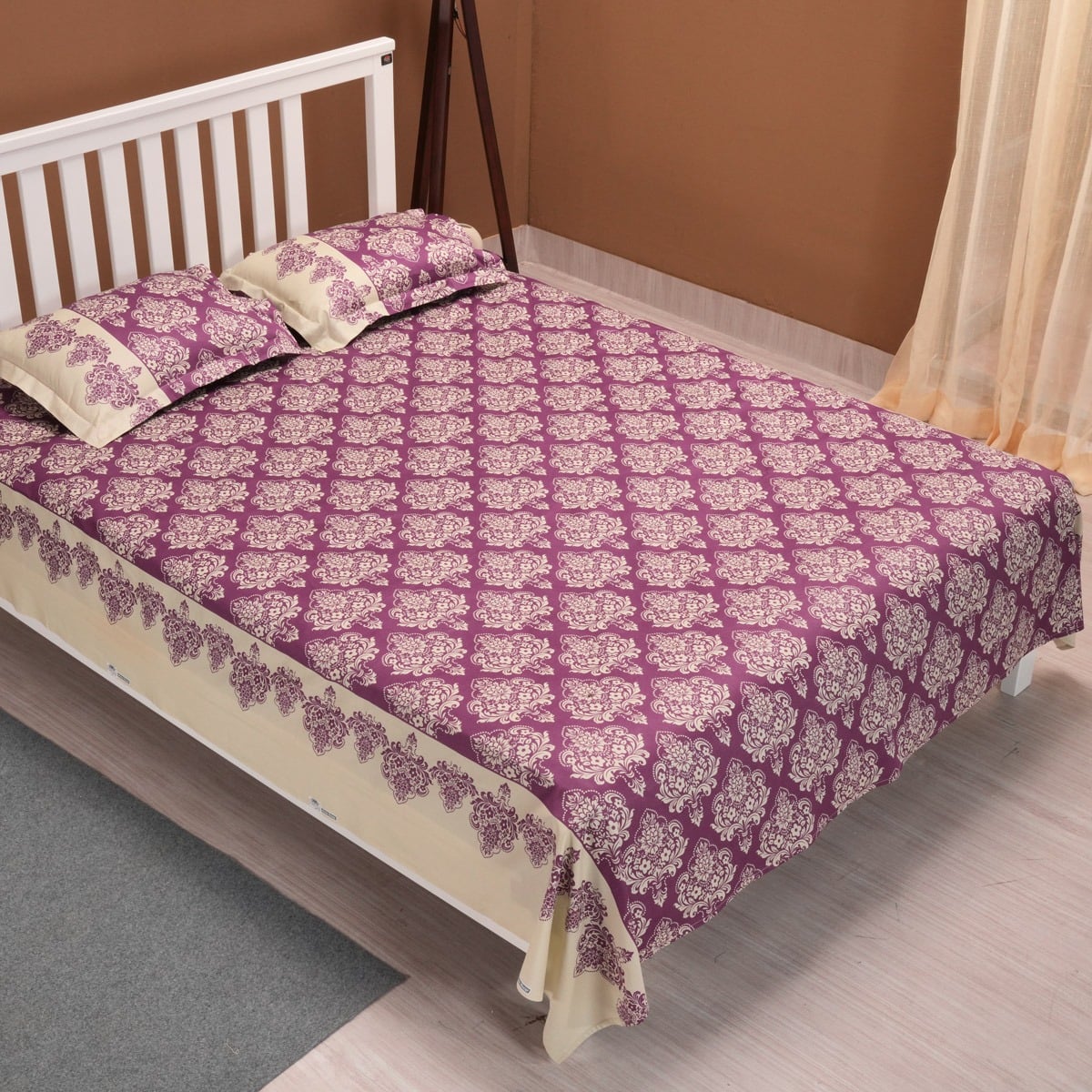 Picture of REGAL Bed Sheet-314 (Roral Tapestry-Purple)