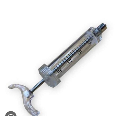 Picture of Nylon Syringe for Veterinary Use with 12 pis Niddle 