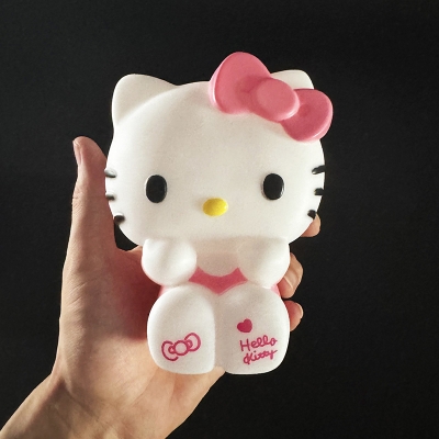 Picture of Sanrio Hello Kitty Night Light Lamp - White