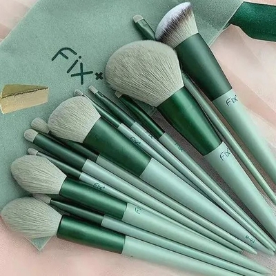 Picture of Fix+ Beauty Makeup Brush Set 13 piece - Green