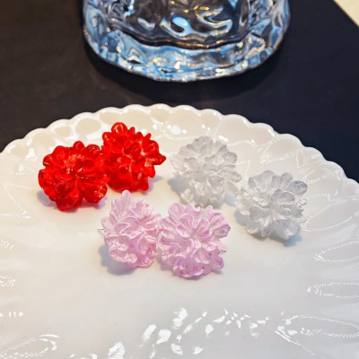 Picture of Korean Style Camellia Flower Stud Earrings – Cute Ice Cracked Resin Design