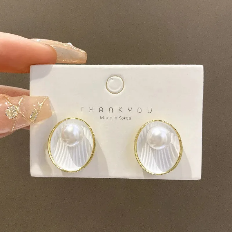 Picture of White Enamel Oil Shell with Pearl Stud Earrings for Women New Fashion Jewelry Gift for Her | Lightweight & Elegant White
