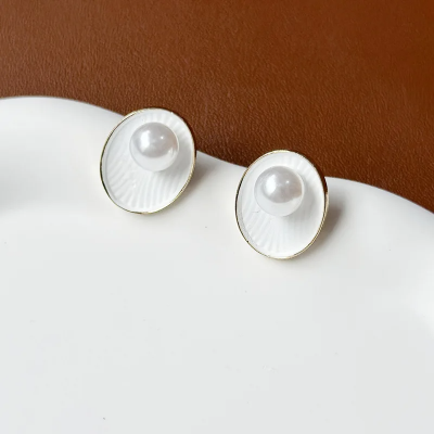 Picture of White Enamel Oil Shell with Pearl Stud Earrings for Women New Fashion Jewelry Gift for Her | Lightweight & Elegant White