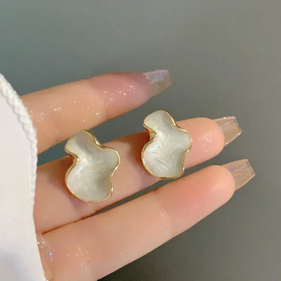 Picture of Abstract White Irregular Cloud Hoop Earrings for Women – Minimalist Gold Alloy Jewelry for Everyday Wear Gold