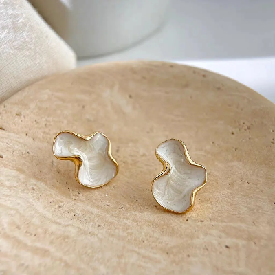 Picture of Abstract White Irregular Cloud Hoop Earrings for Women – Minimalist Gold Alloy Jewelry for Everyday Wear Gold