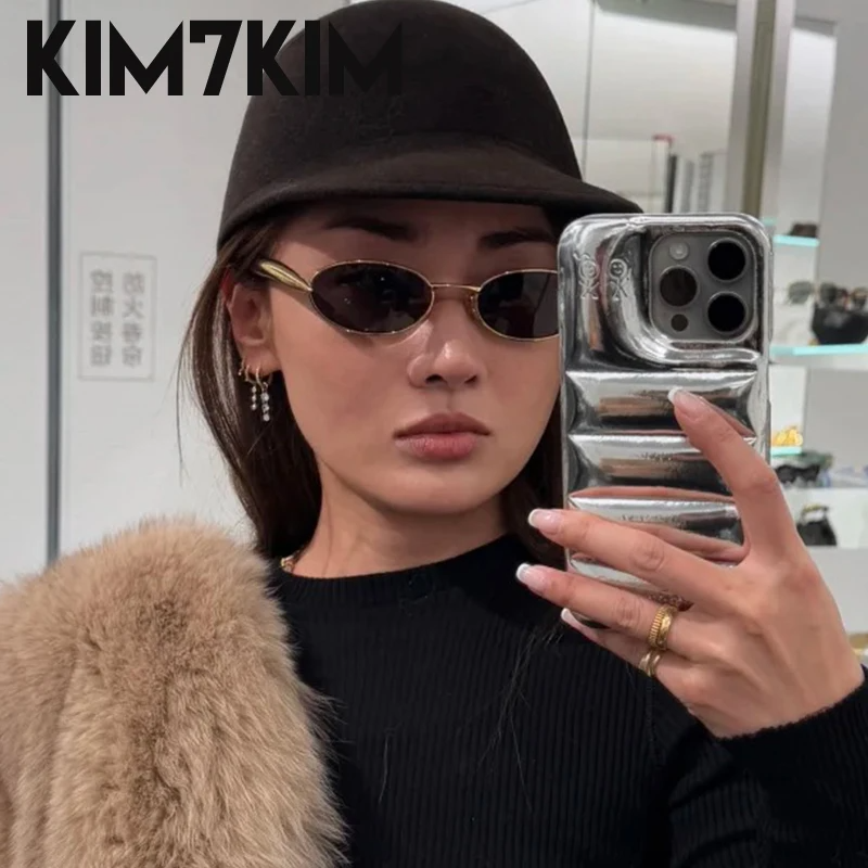 Picture of Fashion Metal Oval Sunglasses for Men & Women - Anti-UV HD Lens Retro Vintage Punk Style Small Frame (7 Colors)