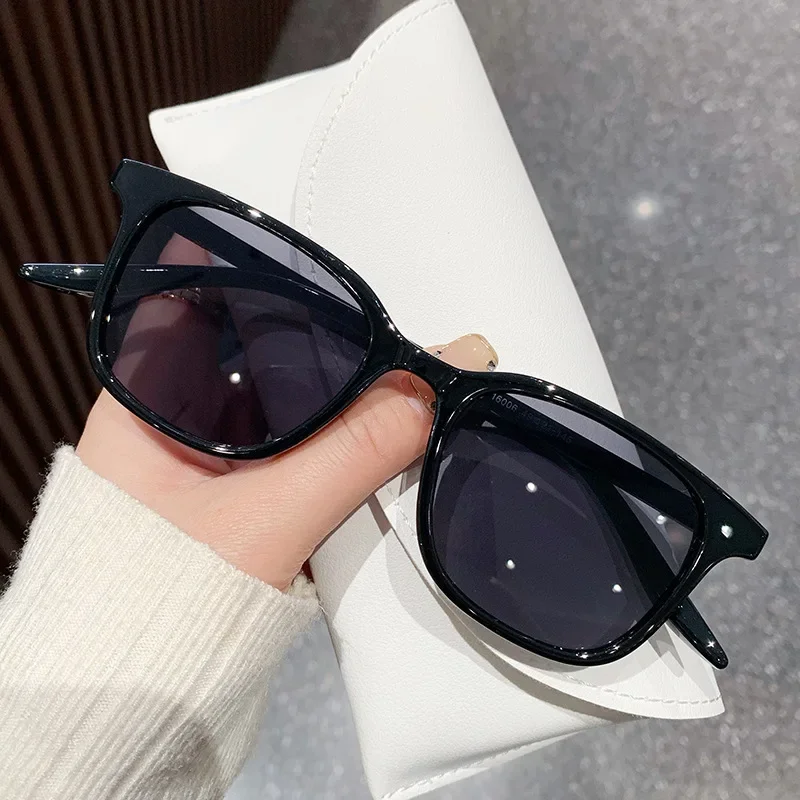 Picture of UV400 Retro Square Sunglasses for Men & Women | Fashion Tawny Lens Sun Glasses | Stylish Summer Eyewear