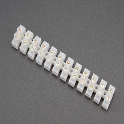 Picture of Closed Type 12 Way 15A Plastic Connector