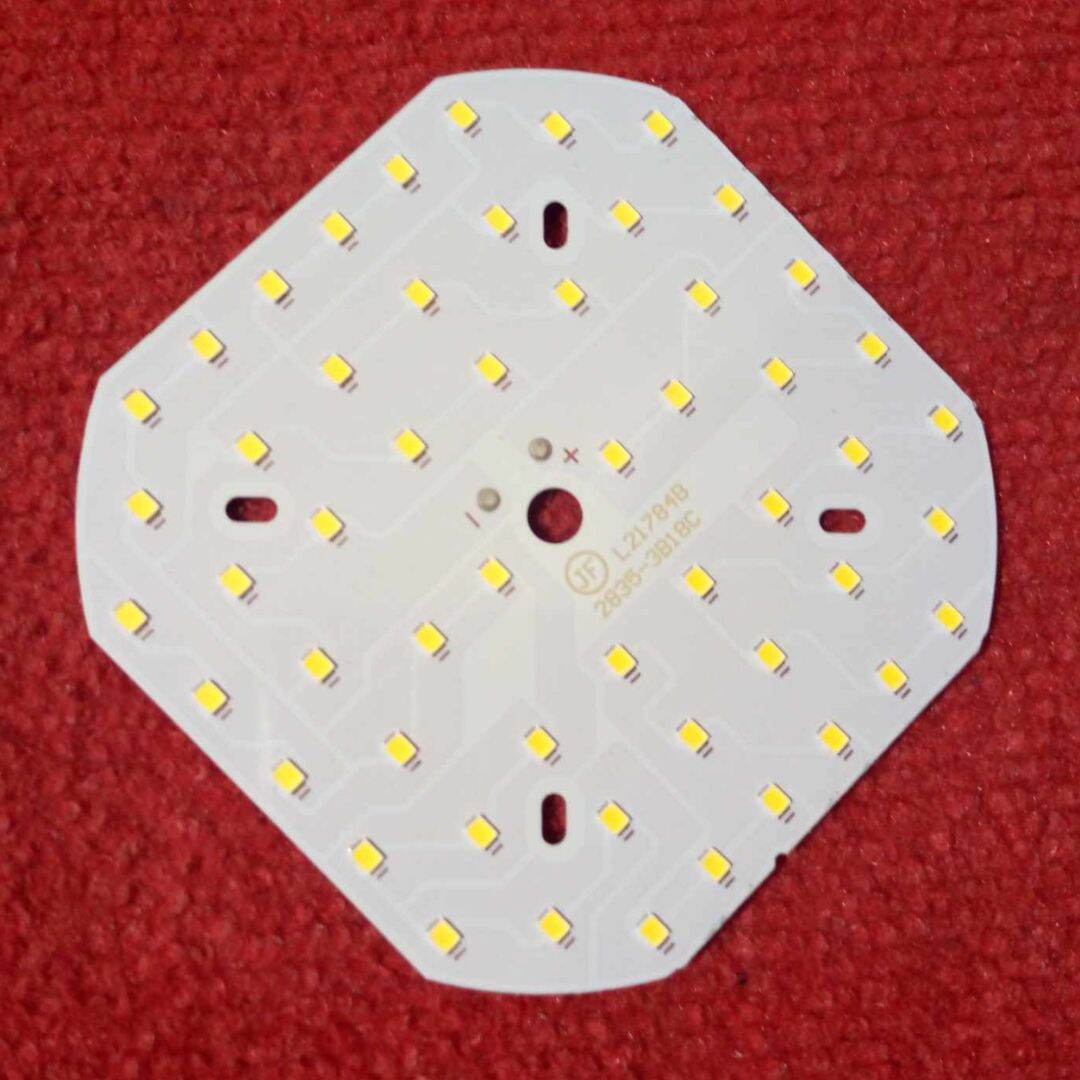 Picture of 2835-3B18C WHITE Color AC220V 50Watt LED Light Bulbs 98x98mm 54Pcs SMD LED White