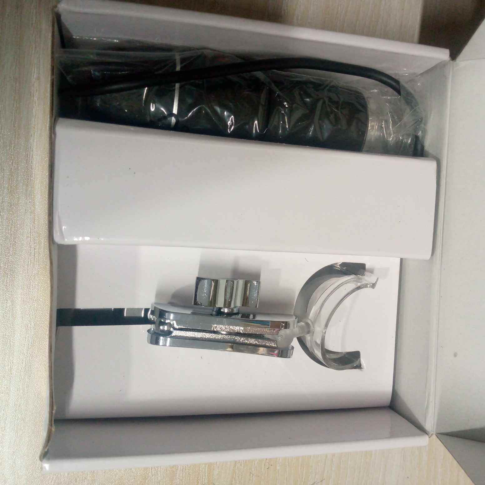Picture of 1600x Digital Microscope Endoscope 0x-1600x Adjustable USB Camera 2MP 8 LED Magnifier