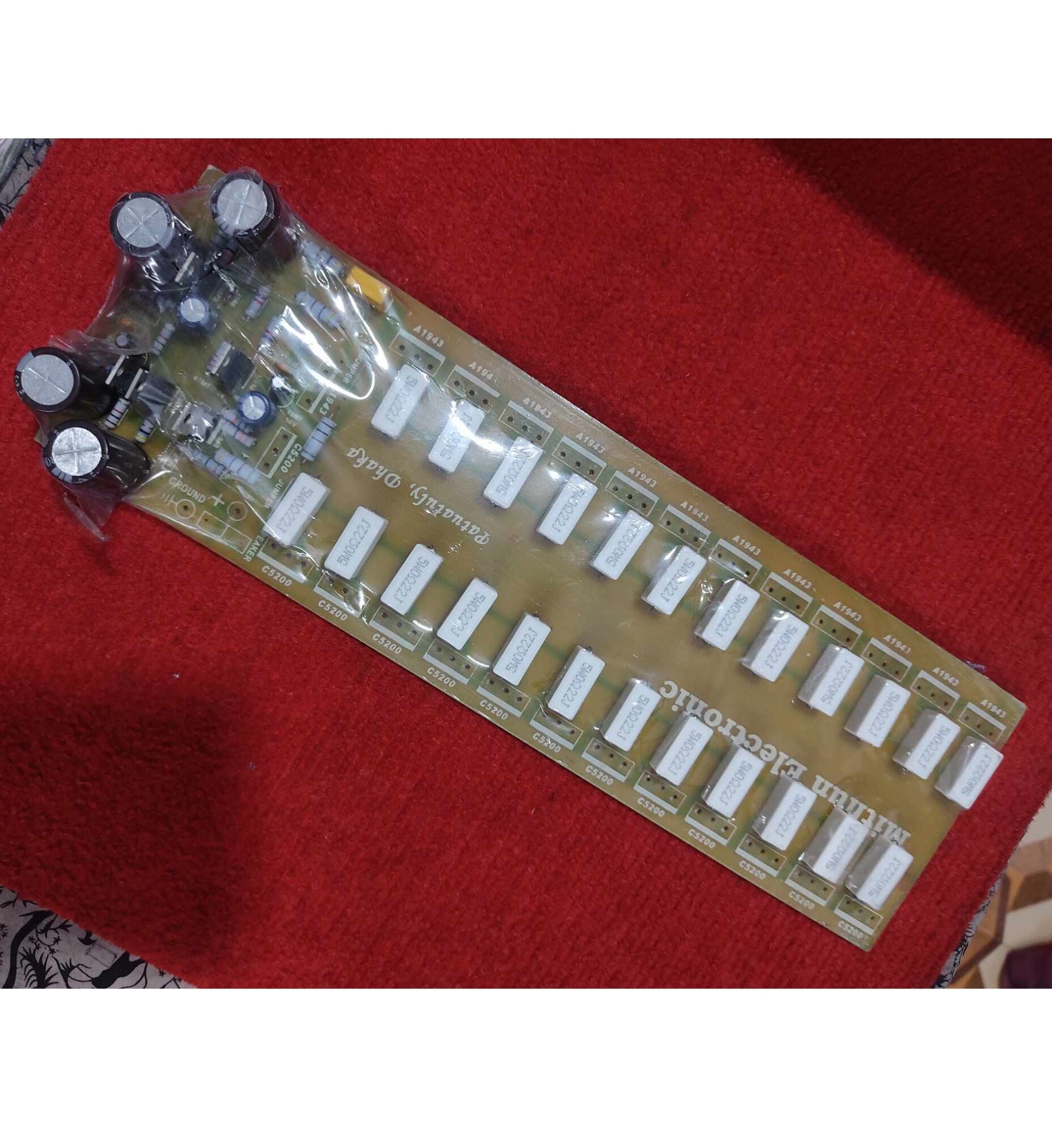 Picture of 24 Transistor Amplifier Circuit Board For 5200 & 1943 IC Mono 24 Transistor Amplifiers Board IC (Not Included) 24 Transistor Circuit 24 Transistor Board 24 Transistor Amplifier Circuit For 5200 1943 IC