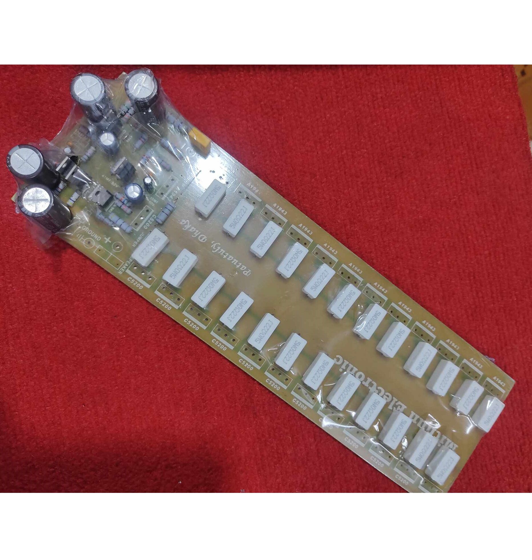 Picture of 24 Transistor Amplifier Circuit Board For 5200 & 1943 IC Mono 24 Transistor Amplifiers Board IC (Not Included) 24 Transistor Circuit 24 Transistor Board 24 Transistor Amplifier Circuit For 5200 1943 IC