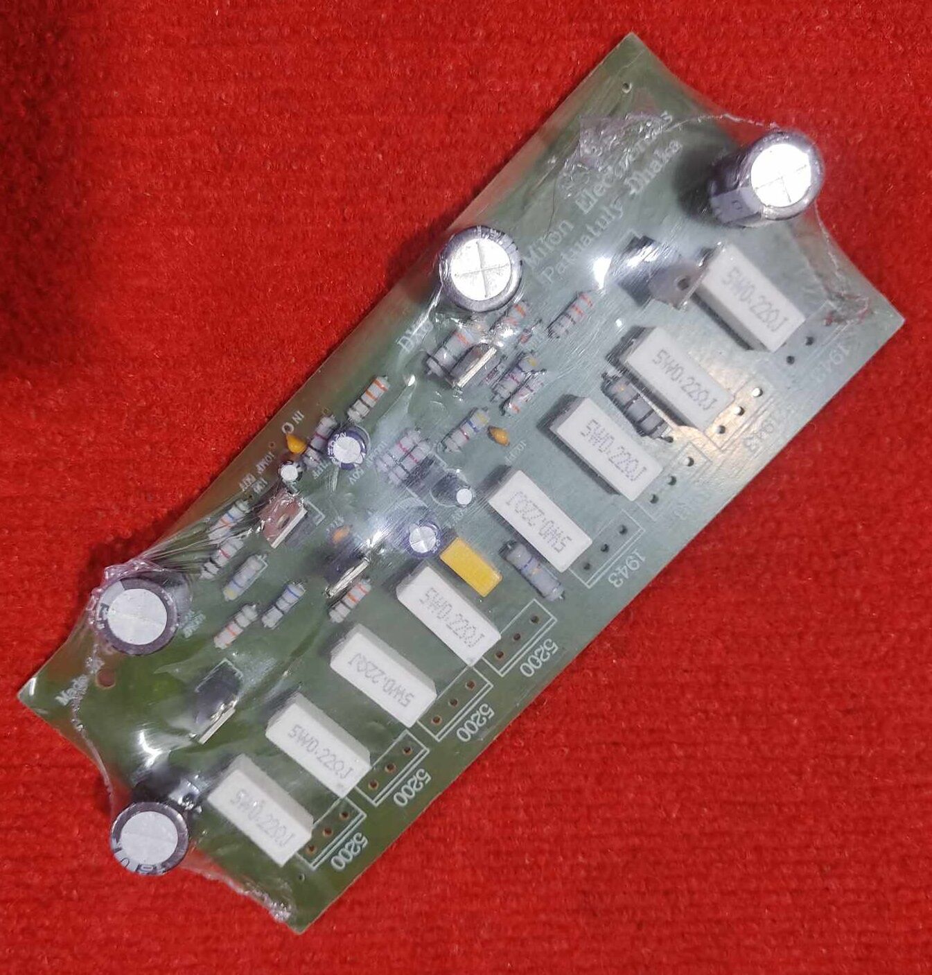 Picture of 8 Transistor Amplifier Circuit Board For 5200 & 1943 IC Mono 8 Transistor Amplifiers Board IC (Not Included) 8 Transistor Circuit 8 Transistor Board 8 Transistor Amplifier Circuit For 5200 1943 IC