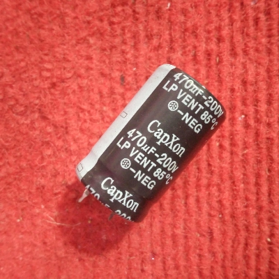 Picture of Electrolytic Capacitor 470uF 200V Radial Polarized Aluminum Electrolytic Capacitor