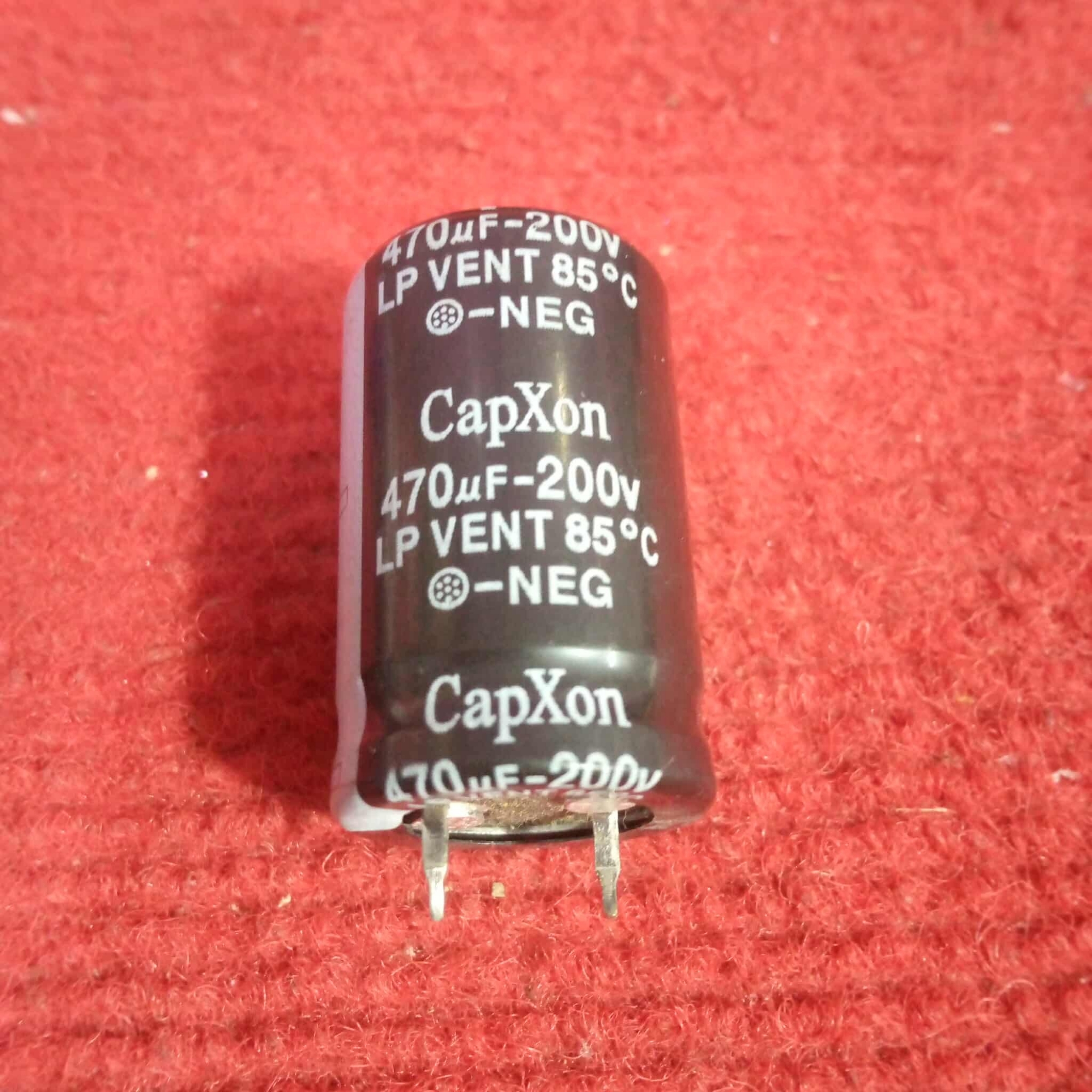 Picture of Electrolytic Capacitor 470uF 200V Radial Polarized Aluminum Electrolytic Capacitor