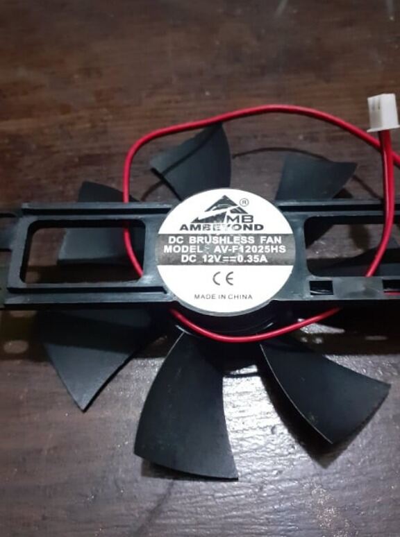 Picture of Black Induction Burner Fan DC 12V Brushless Motor Black Color  With Short Cable & 2 Pin Connector For Induction Burner Mini Fans