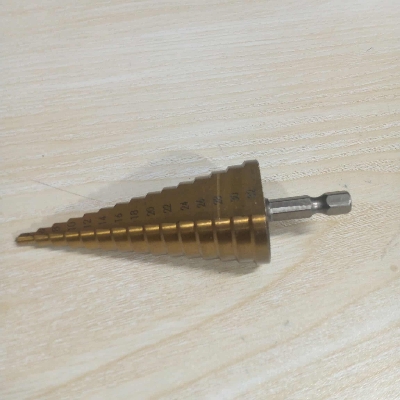 Picture of HSS 4-32mm Titanium Step Cone Drill Bit High Speed Steel Wood Steel Hole Cutter Drills & Drivers Bit