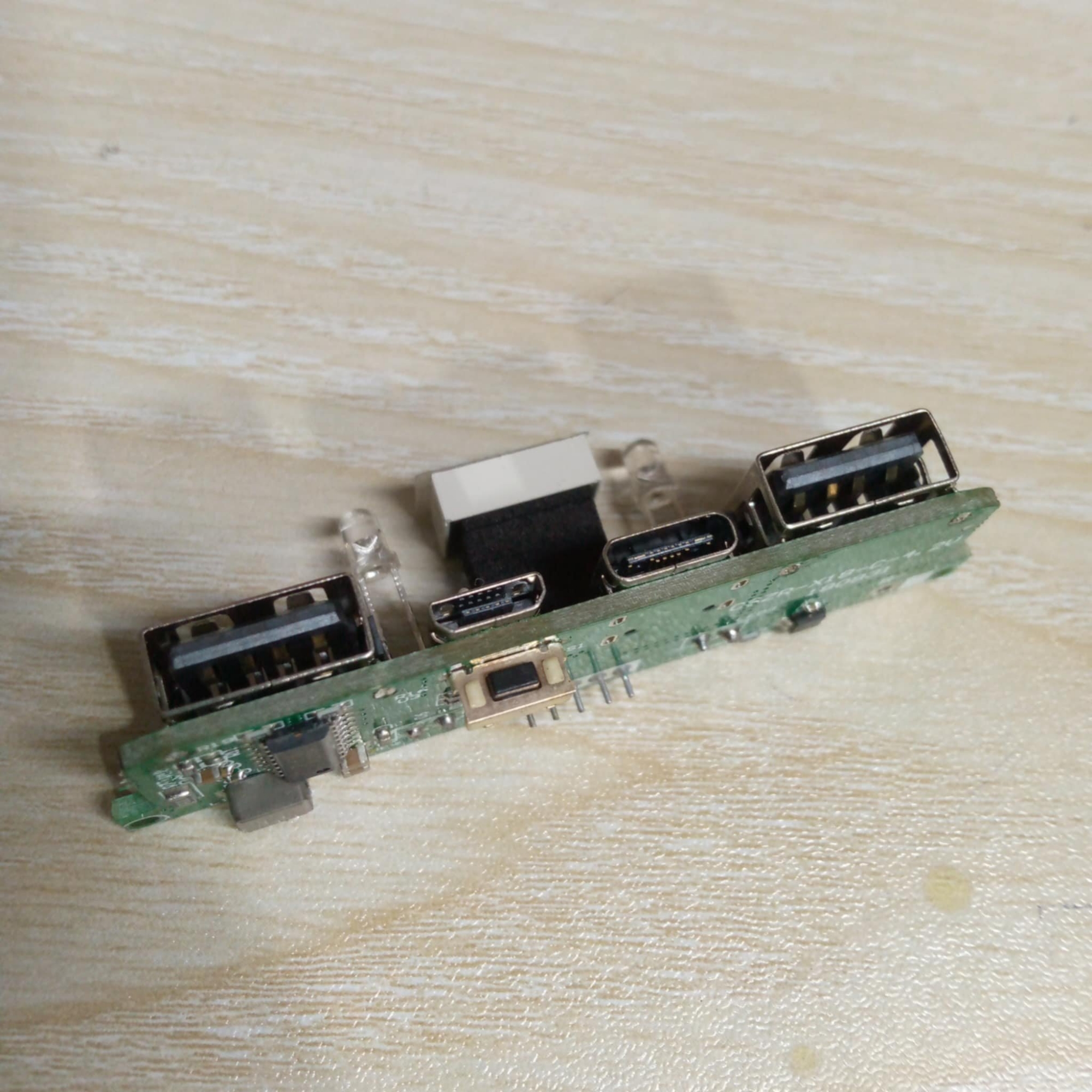 Picture of TYPE C Power Bank Circuit 2 USB With Display Input DC 5V 2A Micro USB & Type-C Port Output DC 5V 2.1A Dual USB Power Bank Circuit For 18650 Battery