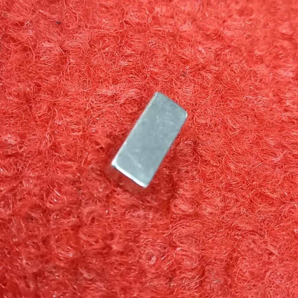 Picture of 12x5x3mm Rectangular Neodymium Magnet 12x5x3mm Strong Neodymium Magnets Super Strength Permanent Magnet For Garage Craft Art 12mm Long Magnet
