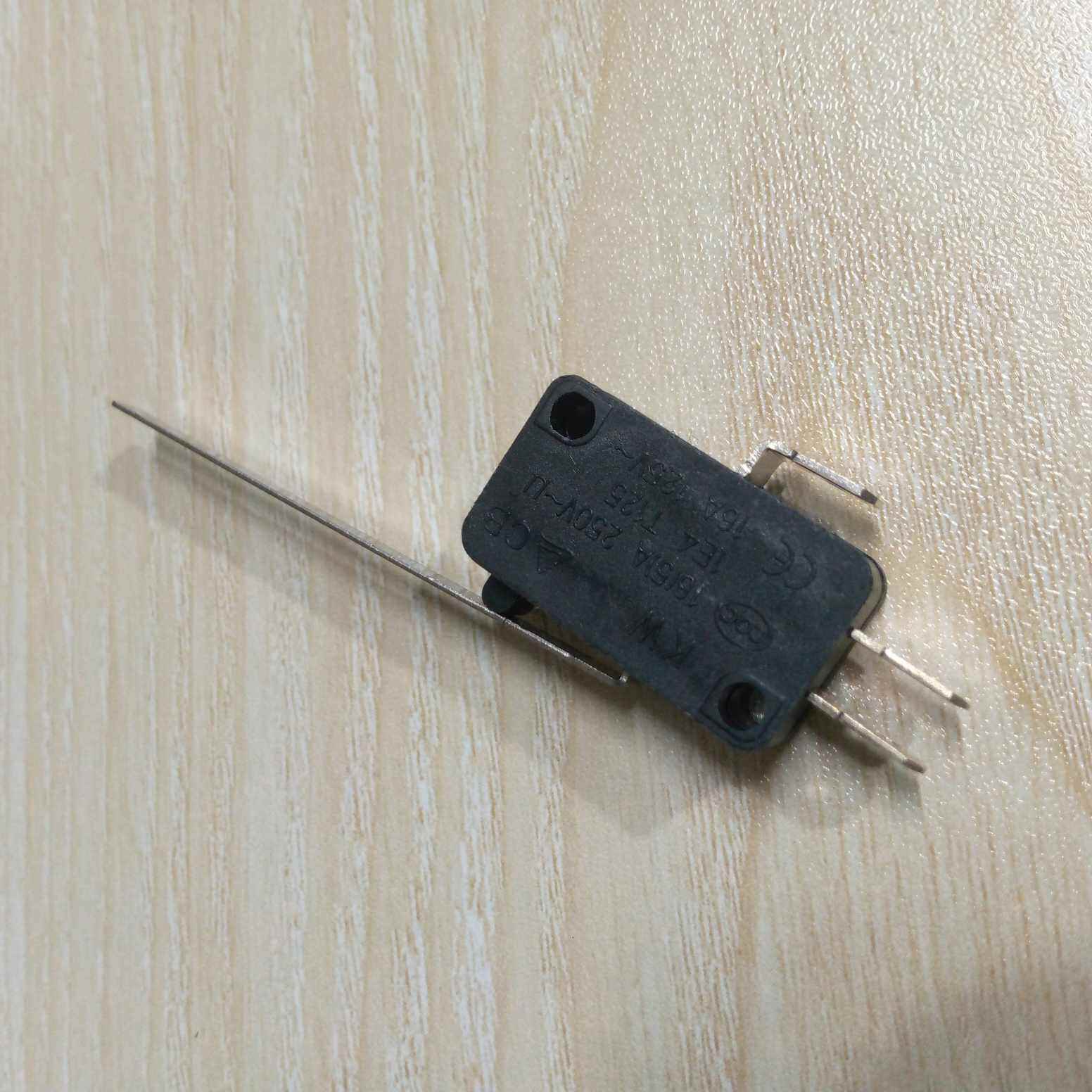 Picture of 50mm HANDLE Limit Switch 16A 250VAC SPDT 3 Pin 50mm Long Straight Hinge Lever Switches