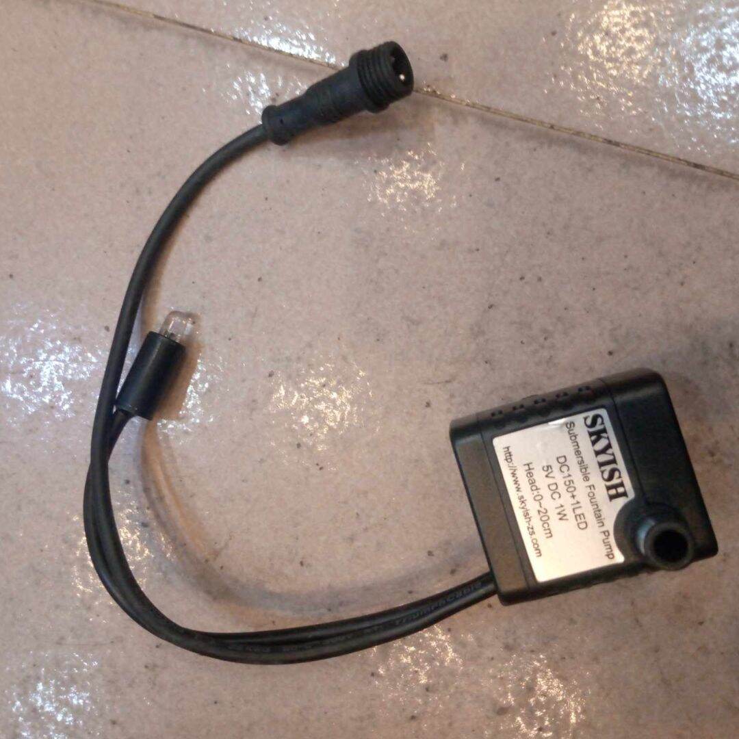Picture of DC 5V Submersible Fountain Pump DC 150V 1W 180L/H Pump Permanent Motor Waterproof Dispenser Coffee Aquariums Water Tanks Pump With LED