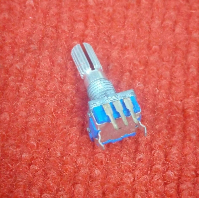 Picture of 3 Pin Leads Multi-Turn UNIVERSAL Single Gang Linear Taper Rotary Potentiometer Switch Volume Potentiometer