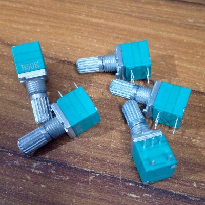 Picture of RV09 9mm Square Stereo 50K Linear Potentiometer With Spline Shaft Vertical 5 Pin Rotary Stereo Volume Control B503 Potentiometer