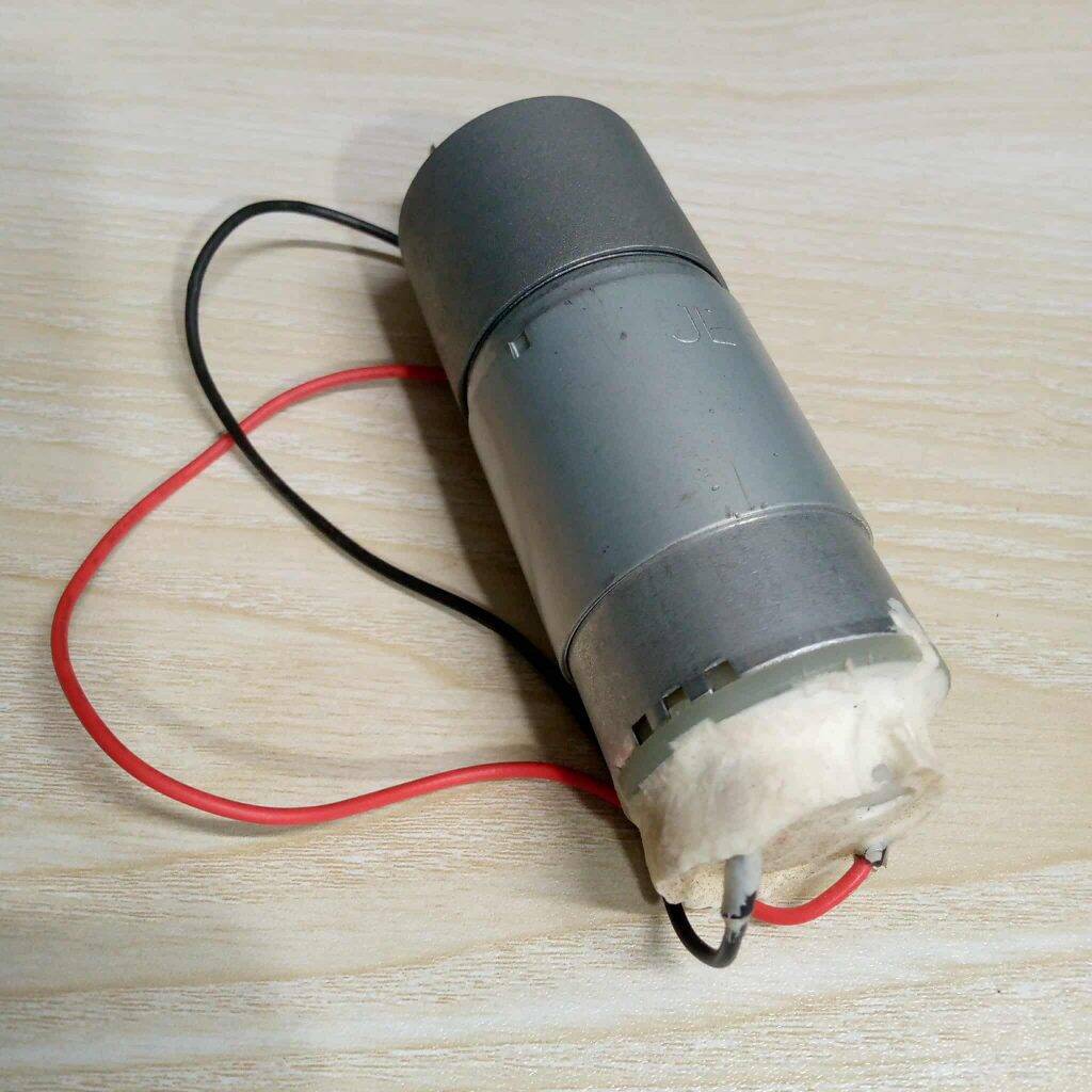Picture of 12V 15RPM Metal Gear Motor High Torque