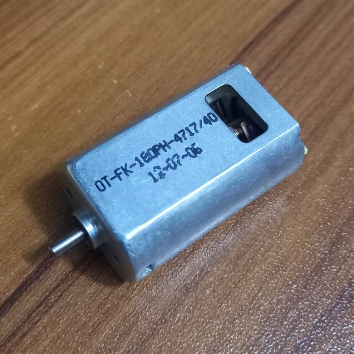 Picture of Quirky Finds - 180 High Speed Motor Strong Magnetic Carbon Brushed 180 Engine DC 3.7V 4.2V 6V Motor High Torque 30000RPM For Plane