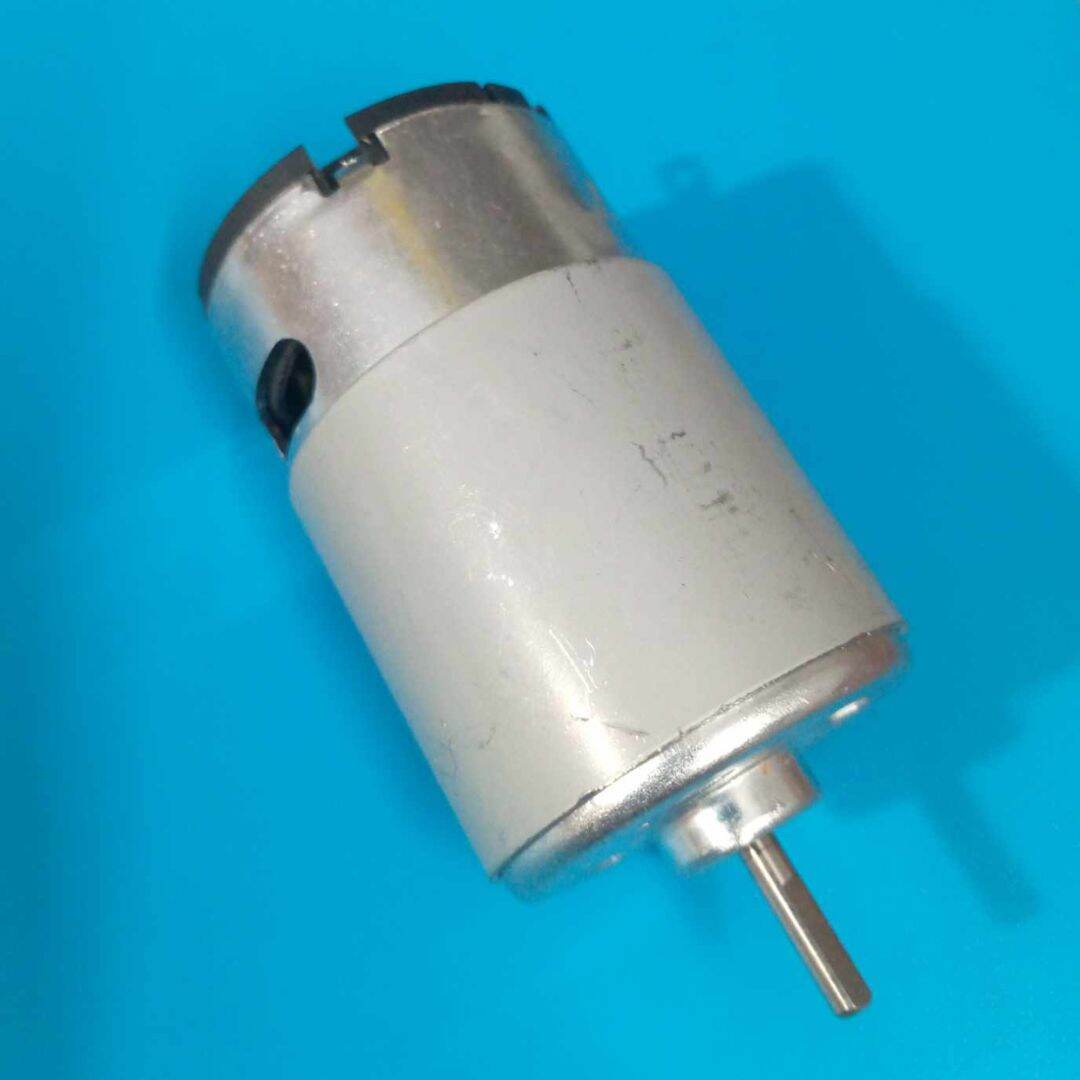 Picture of 50W 555 Generator Motor DC 220V 240V Dynamo Generator Motor With D25XB80 25A Bridge Rectifier
